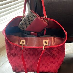 Gucci tote with Gucci wallet